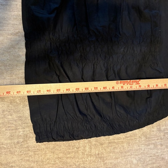 Elegant Black Gathered Mini Skirt - Picture 5 of 7